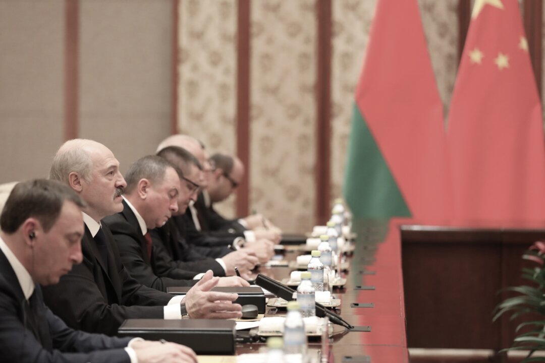 Nhận định của chuyên gia: Trung Quốc-Belarus tập trận gần biên giới NATO làm dấy lên cảnh báo, kéo các các đồng minh của Hoa Kỳ xích lại gần nhau hơn