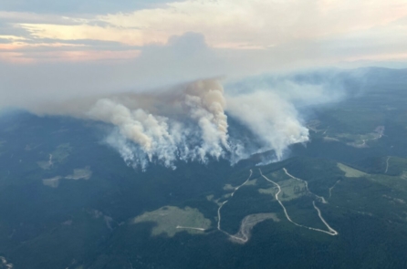 Cháy rừng bùng phát dữ dội ở Canada