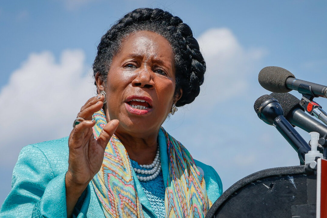 Thống đốc Texas kêu gọi bầu cử đặc biệt cho vị trí trống của cố Dân biểu Sheila Jackson Lee